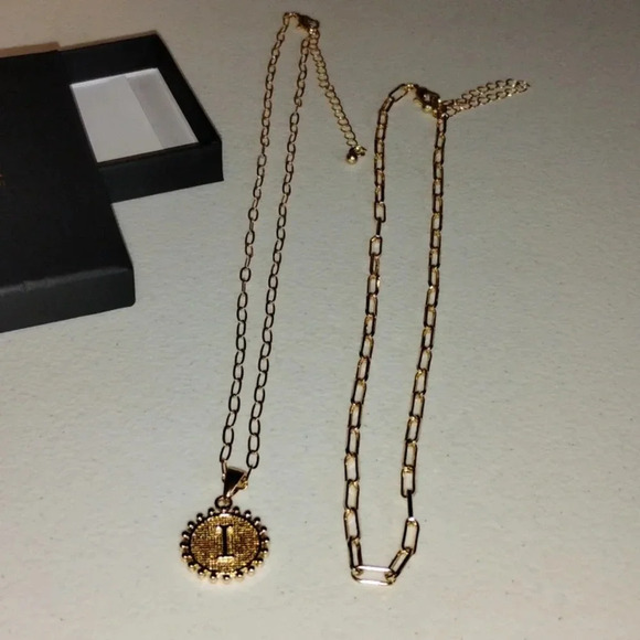Letter I paper clip style necklaces - Picture 2 of 2